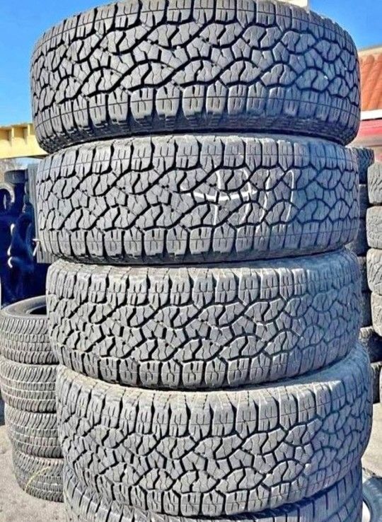 275 60 20 Goodyear Tires Con 80% De Vida Las 4tires 