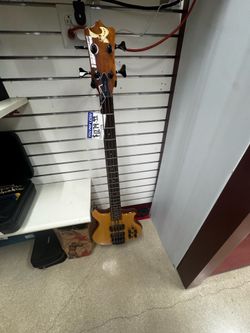 Bass Guitar - Kawai
