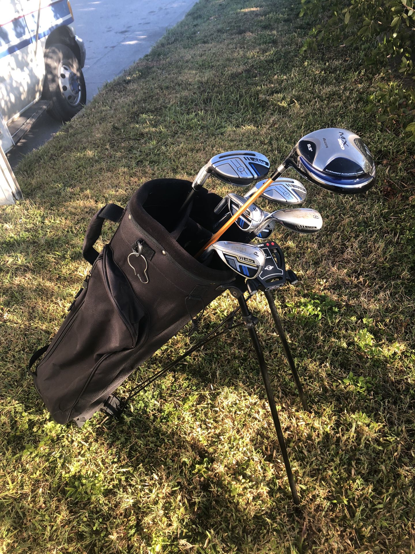 Golf clubs for a lefty for Sale in Thonotosassa, FL OfferUp