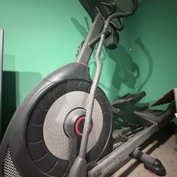 FREE Schwinn 430 Elliptical – You Haul (South Pasadena)