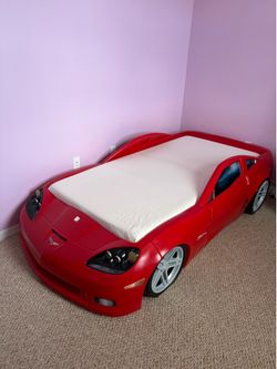Corvette Z06 Toddler to Twin Car Bed with Twin Mattress
