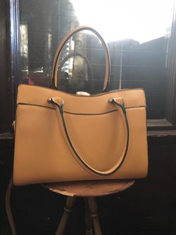 Women’s hand bag