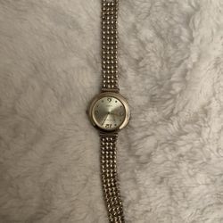 Broken/cracked Watch