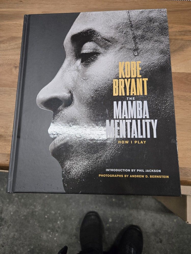 KOBE BRYANT BRAND NEW BOOK