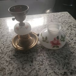 Vintage handpaint it lamp brass and milk glass