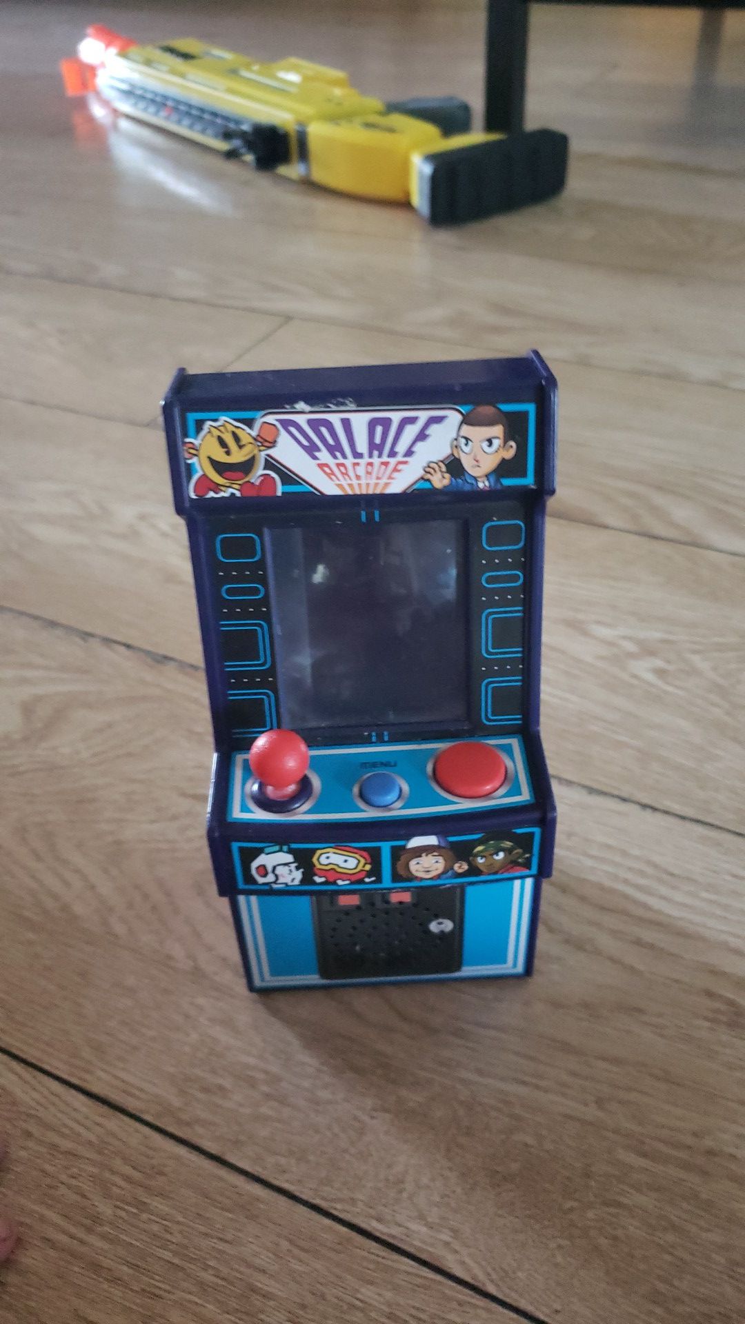 Mini stranger things arcade game