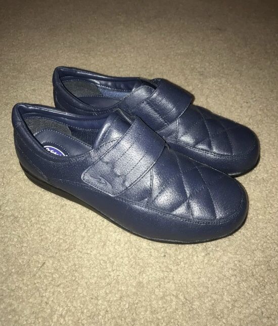 DR SCHOLLS~Navy LEATHER Size 11W Women's Shoes Double Air Pillo Insoles NEW.