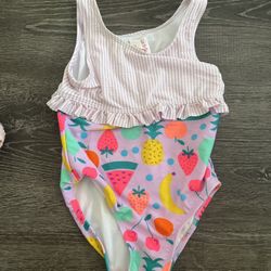 Cat &jack Girls Bathing suit Size 4T 
