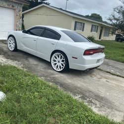 2012 Dodge Charge 
