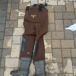  Bone-Dry Neoprene Chest Waders Size 6 – Bootfoot, Reinforced Knees