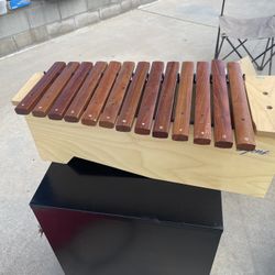 Lions xylophone