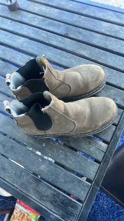 Work shoes