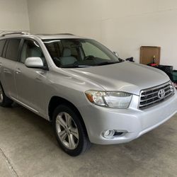 2008 Toyota Highlander Sport 4WD Silver V6 Clean Title 216k Miles