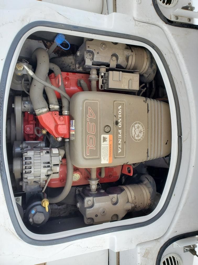 2008 Four Winds Ski Boat