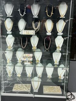 Necklaces msg me