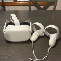 Oculus Quest 2 256 Gigabytes Good Condition