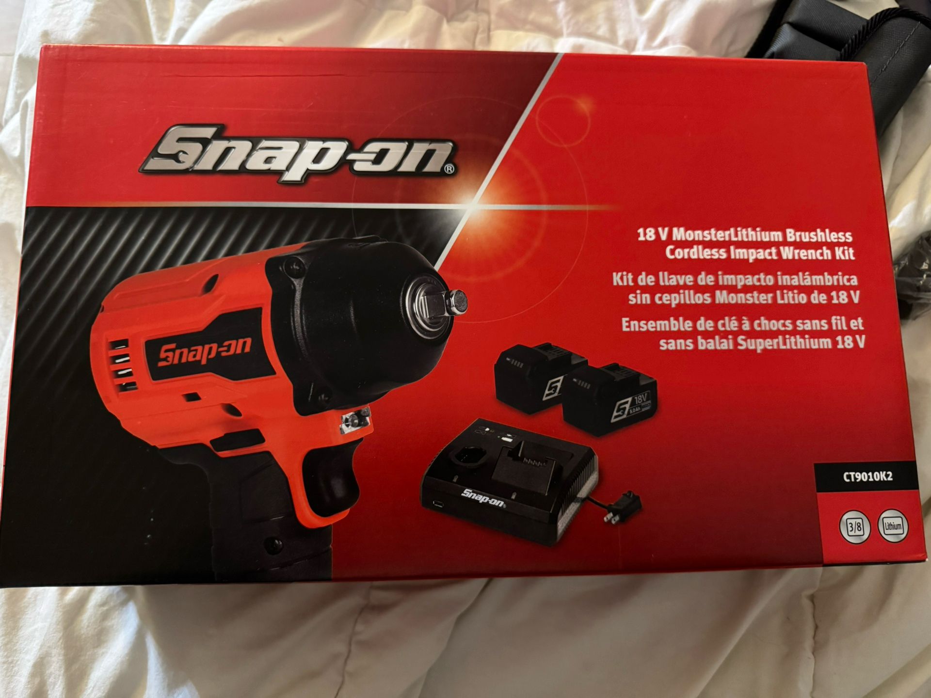 Snap On 18v 3/8 Cordless Impact Wrench Kit