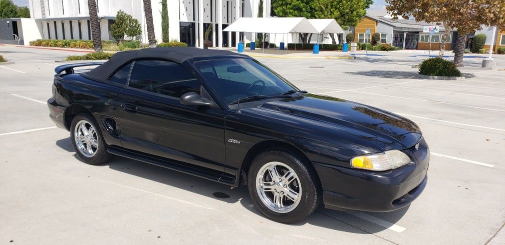 1998 Ford Mustang