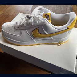 Brand New Kobe Lakers 8.0