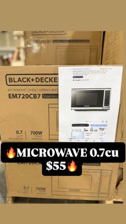 BLACK+DECKER 0.7 Cu. Ft. Digital Microwave (EM720CB7)
