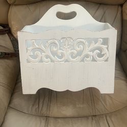 Shabby chic magazine rack