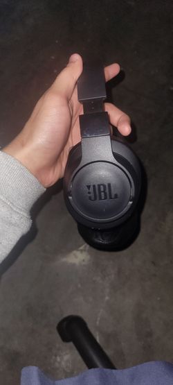 JBL TUNE 770 NC