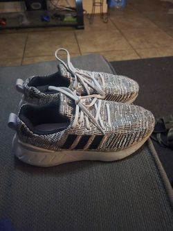 Adidas Sneakers