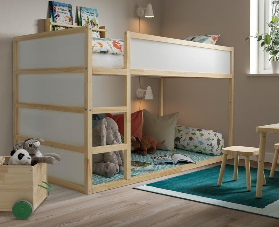 Kura Twin Reversible Bed