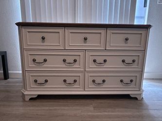 Dresser.