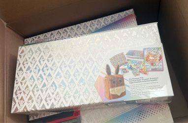 Pokemon Prismatic Evolutions Super-Premium Collection