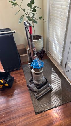 Dyson Upright Vacuum Cleaner