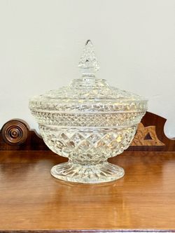 Vintage Anchor Hocking Wexford Glass Covered Candy Dish
