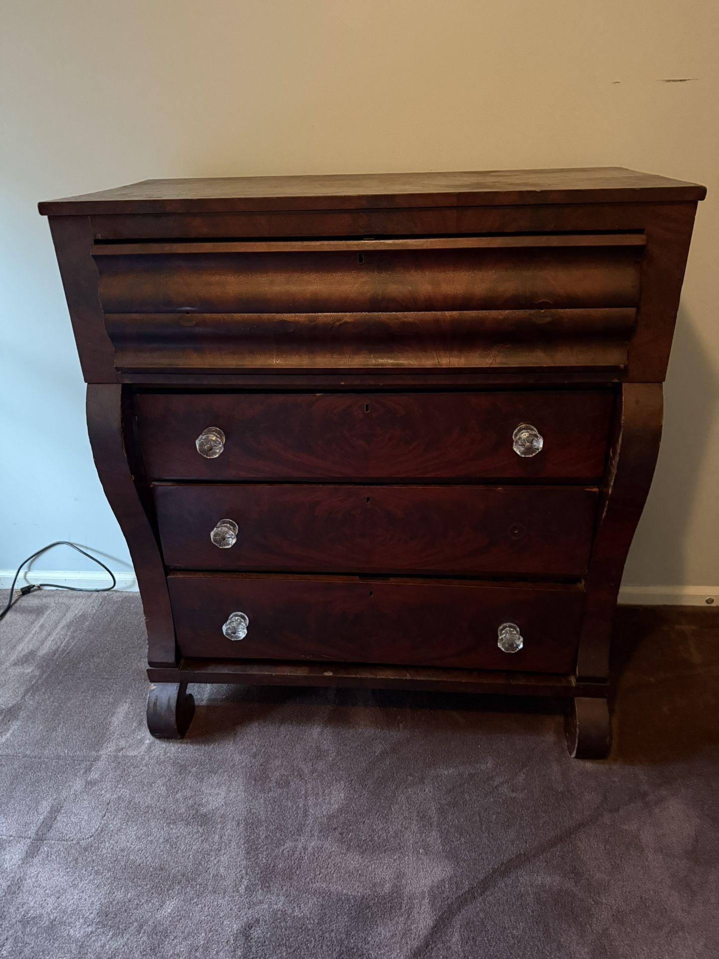 Empire Chest