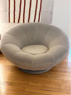 Pottery Barn Teenager swivel chair