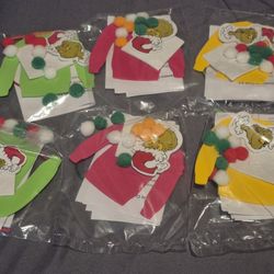 CHRISTMAS ARTS AND CRAFTS LOT