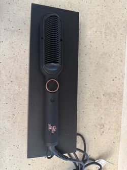 Digital straightening comb