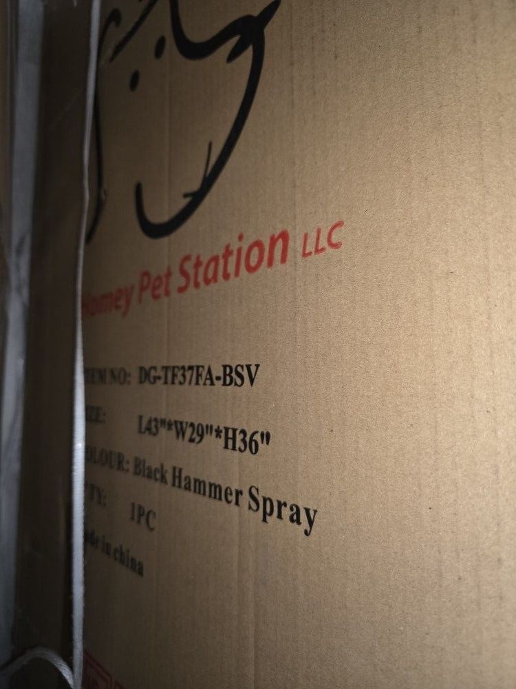 NIB Homey Large Dog Crate 43