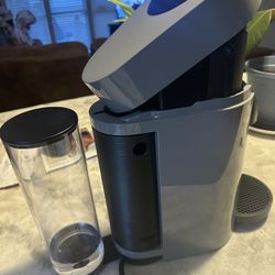 Nespresso Vertuo Plus Coffee and Espresso Maker by De'Longhi