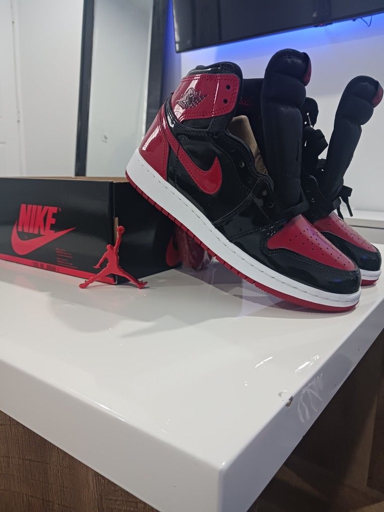 Jordan 1 Patent Bred 4.5 Y NEW