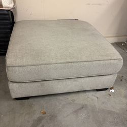 Large Ottoman (FREE)