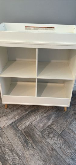 Changing table with storage