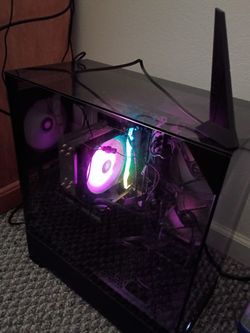 Gaming computer and monitor