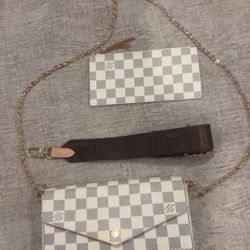 Lv Purse