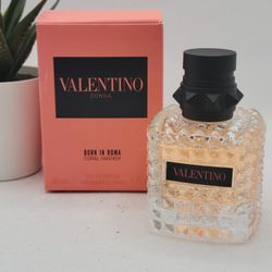 Valentino
 
Donna Born in Roma Coral Fantasy

1 fl 
