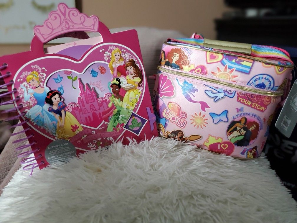 New Disney Princess lunchbox/drawing set