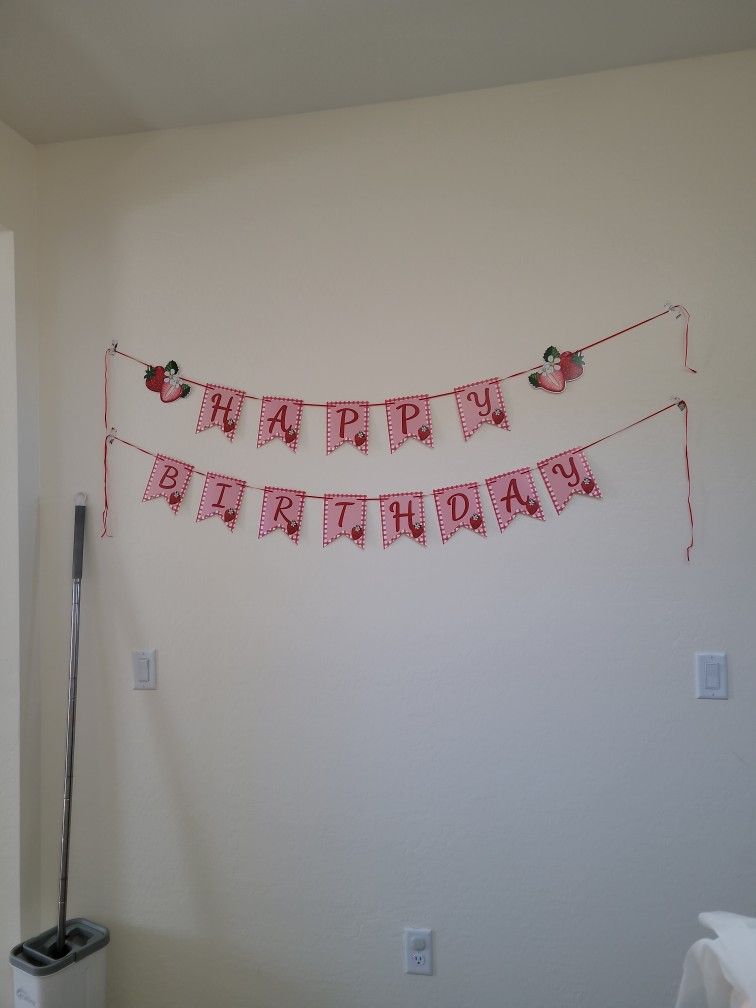 Happy Birthday Sign Strawberry