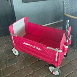 Radio Flyer Foldable Wagon