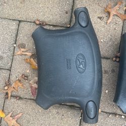 Saab Hyundai Airbag