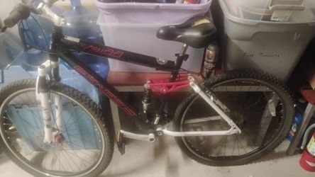 Full suspension bicycle