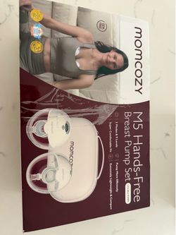 Momcozy breast pump
